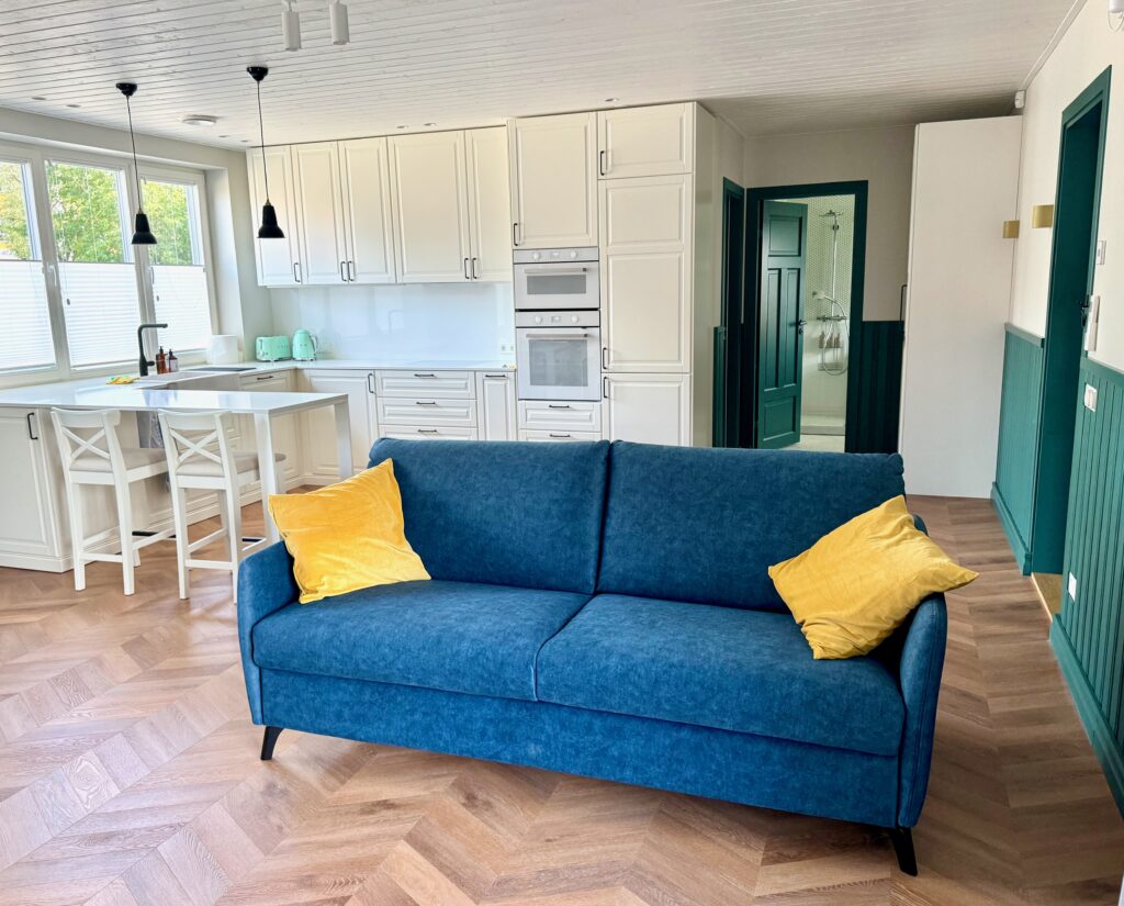 Avaleht Korter1_elutuba/köök